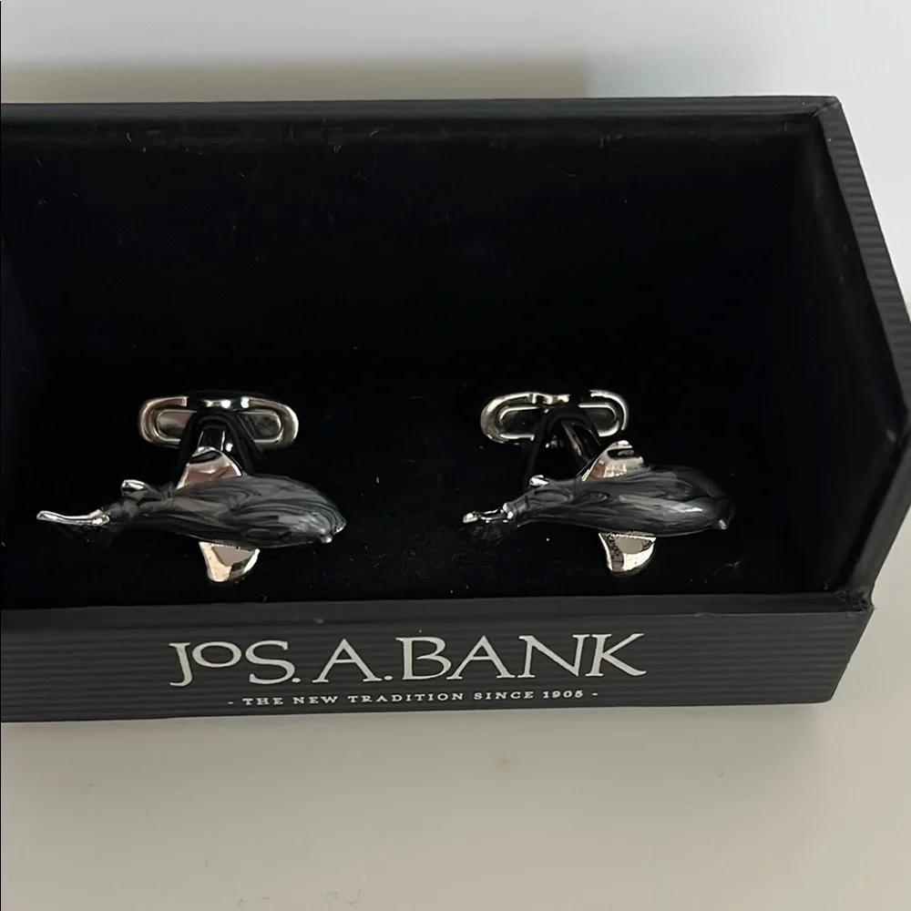 JOS.A. Bank shark cufflink and shark socks, Metcalf combed cotton size8-12